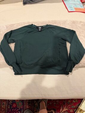 Athleta Girls’ Green Crewneck Sweatshirt